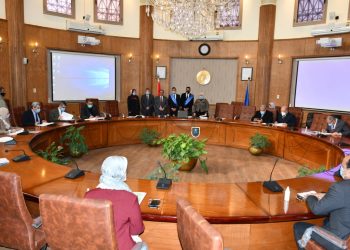 جامعة قناة السويس تعتمد الجدول الزمنى لامتحانات الفصل الدراسي الأول 