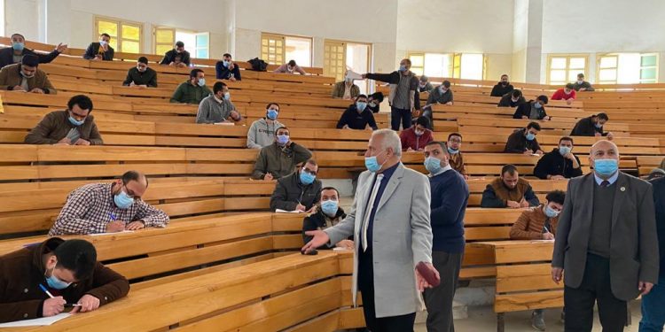 هدوء تام يسود لجان استكمال امتحان الفرقة السادسة بكلية طب الأزهر بدمياط
