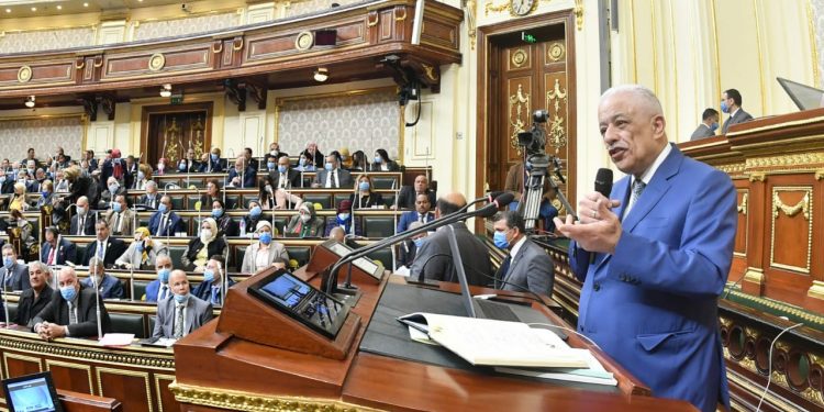 كيف علق المعلمين وأولياء الأمور على خطاب وزير التعليم أمام البرلمان؟