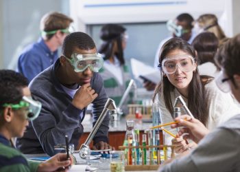 «علوم حلوان» تعلن جدول امتحانات الفصل الدراسي الأول