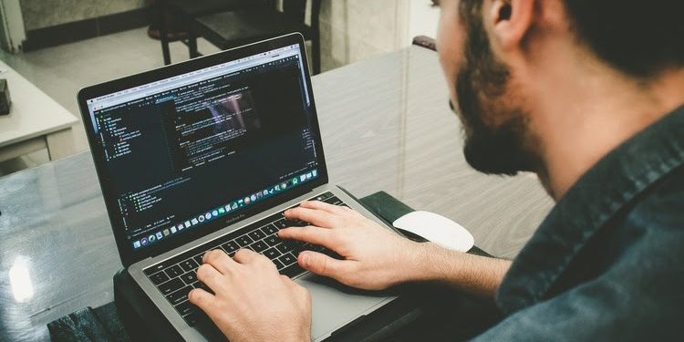 أبرزها باقة النت الإضافية.. 11 نصيحة لطلاب الامتحانات الإلكترونية