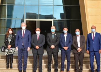 رئيس جامعة بني سويف التكنولوجية يستقبل السفير البيلاروسي لبحث سبل التعاون المشترك