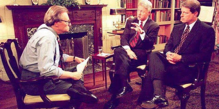 نصائح من سيرة لاري كينج أسطورة الإذاعة الأمريكية