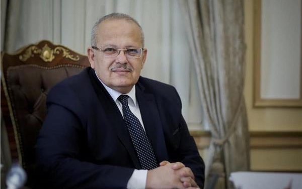 رئيس جامعة القاهرة
