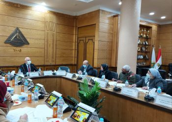 جامعة بنها تناقش استعداداتها للمشاركة فى المبادرة الرئاسية “حياة كريمة” لتطوير القرى