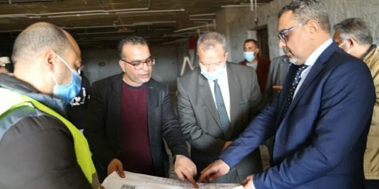 "الشرقاوي" يتفقد المستشفي التعليمي لجامعة السويس|صور