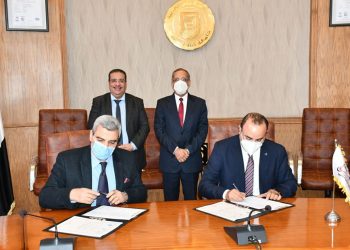 رئيس وكالة الفضاء المصرية: نستهدف إنشاء ٣٥ معملا للأقمار الصناعية بكليات الهندسة والعلوم