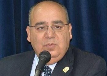 جامعة أسيوط: الإعلان عن جائزتين لأفضل بحث في مؤتمر الأورام