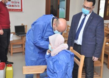 الأطقم الطبية بجامعة كفرالشيخ  تتلقى لقاح كورونا|صور