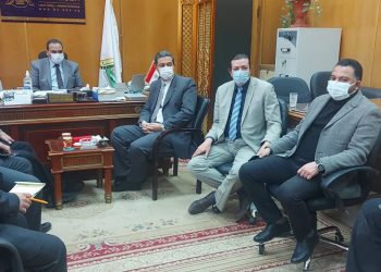 جامعة بنها: التوسع فى إنشاء مراكز الاختبارات الإلكترونية