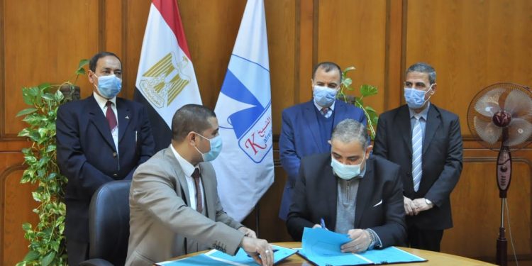 بروتوكول تعاون بين جامعة كفرالشيخ وتعليم الكبار للقضاء على الأمية