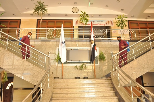 استمرار عمليات تعقيم وتطهير كليات ومنشآت ومستشفيات جامعة كفرالشيخ|صور