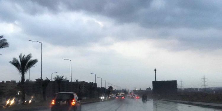 درجة الحرارة المتوقعة غدًا.. الأرصاد تحذر من نشاط الرياح والأمطار خفيفة في هذه المدن