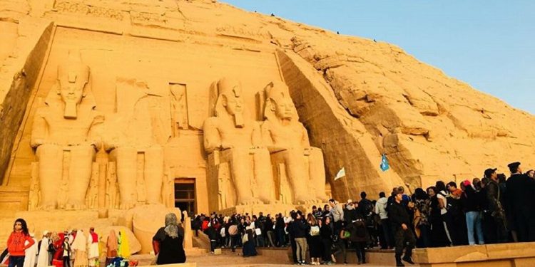 غدا.. ظاهرة تعامد الشمس على معبد أبو سمبل