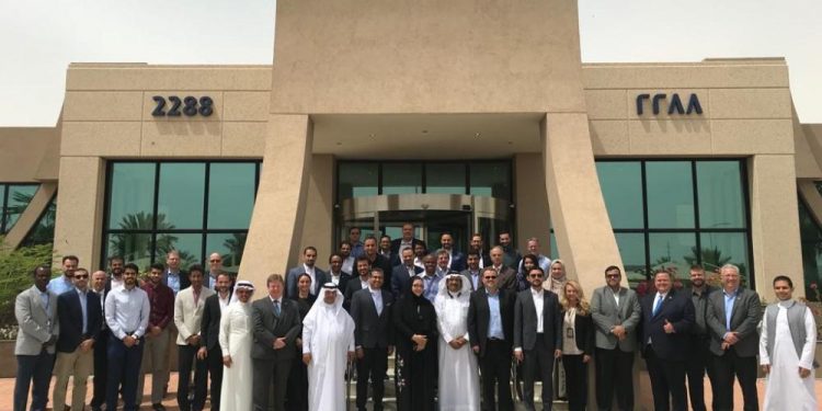 منح جامعة الملك عبد الله للعلوم والتكنولوجيا للطلاب