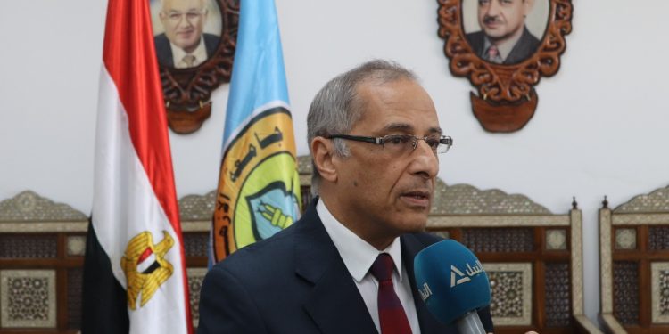 رئيس وكالة الفضاء المصرية: جامعة الأزهر من أعرق الجامعات.. نرحب بالتعاون معها