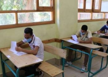 غضب بسبب النماذج الإسترشادية غير الدقيقة.. و«شوقي» يعلق