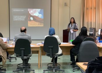 من هي طيف المقدم الحاصلة على جائزة الأفضل في مسابقة مجتمع العمارة العالمي