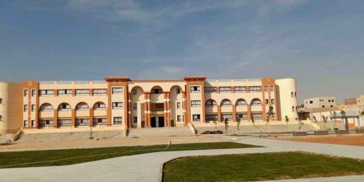 تنفيذ مدرسة سعة 42 فصلاً بمدينة المنيا الجديدة "صور"