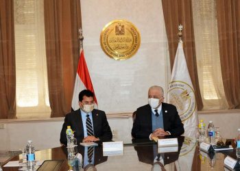 التعليم والشباب والرياضة يبحثان إقامة مراكز شباب ومدارس فى القرى ضمن مبادرة "حياة كريمة" 