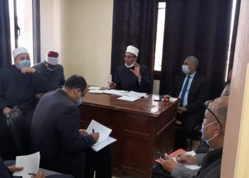 رئيس قطاع المعاهد الأزهرية يجتمع برؤساء الإدارات المركزية للتأكيد علي الاستعدادات للامتحانات