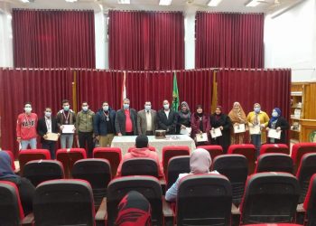 تعليم المنوفية يكرم القائمين على تدريب الطلاب على مهارات البحث العلمي "صور"