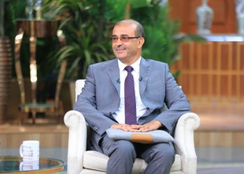 من هو العالم المصري حسن حلمي صاحب اكتشاف معدن "بحريات"؟