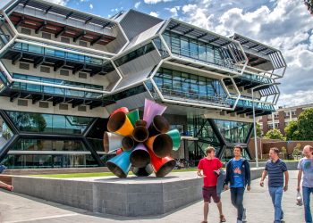 جامعة موناش الأسترالية تقدم منحة لطلاب الدكتوراه