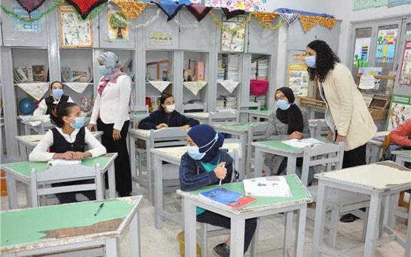 التعليم: نفذنا مشروع مدارس صديقة للبيئة تعتمد على مياه الآبار والطاقة الشمسية