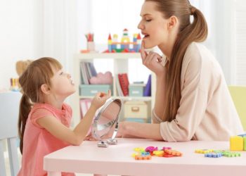 الإرشاد النفسي جامعة حلوان ينظم دورة تدريبية شاملة عن التخاطب