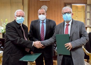 جامعة بني سويف: توقيع بروتوكول تعاون بين وكالة الفضاء وكلية علوم الملاحة