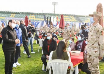 أمهات مصر: زيارات الرئيس السيسي لطلاب الكليات العسكرية ولقاء أسرهم أكبر حافز لهم 