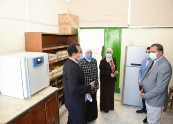 جامعة سوهاج تفتتح 4 معامل بحثية جديدة بكلية العلوم