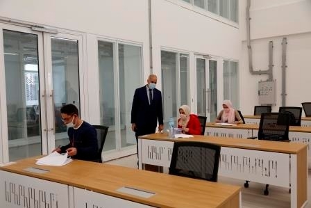 انطلاق امتحانات الفصل الدراسي الأول بالجامعة المصرية اليابانية.. صور