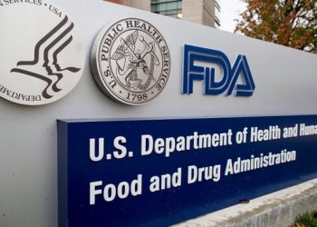 إرشادات جديدة لإدارة الغذاء والدواء الأمريكية بشأن لقاحات كورونا