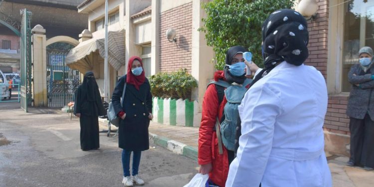 في أولى أيام التسكين في المدن الجامعية.. جامعة عين شمس ترصد إصابة ٧ حالات بـ «كورونا» والقاهرة وحلوان «صفر»
