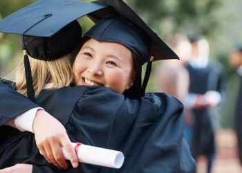 منحة جامعة العلوم والتكنولوجية الصينية للطلاب