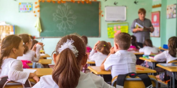 5 أيام في الأسبوع.. خطة المدارس الأمريكية لإعادة استقبال الطلاب من جديد