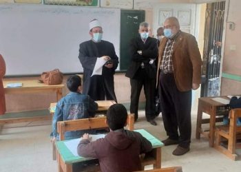 رئيس منطقة المنوفية الأزهرية يتفقد امتحانات الفصل الدراسي الأول