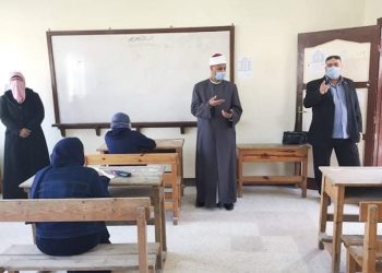 رئيس أزهر الإسكندرية يتفقد لجان الامتحانات لليوم الثاني