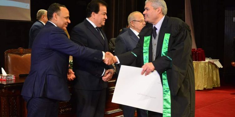 الدكتور صلاح عبية