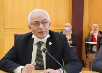 نائب وزير التربية والتعليم: بدأنا في تدريس بنود الوثيقة في المناهج الدراسية