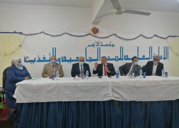 رئيس جامعة الأزهر يتفقد المدن الجامعية للوقوف على جاهزيتها لعودة الطلاب والطالبات غدا