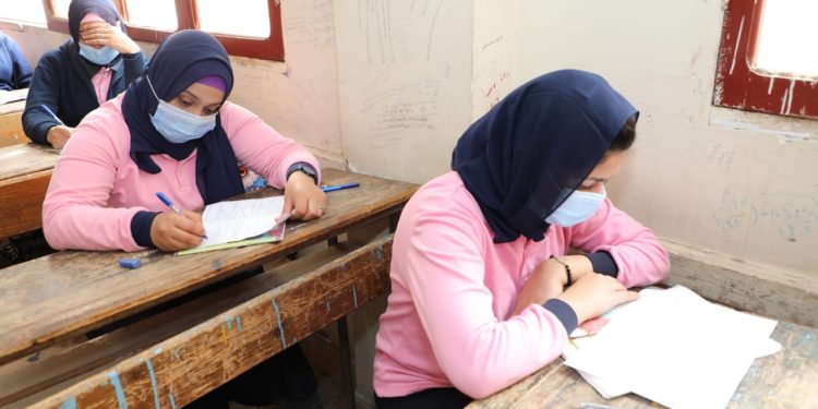 مواعيد عرض البرامج التعليمية للشهادة الإعدادية على قناة "مدرستنا"