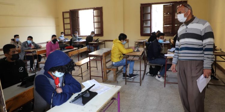 تسريب إجابات امتحان اللغة العربية لطلاب الثاني الثانوي