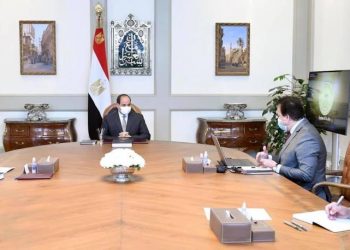  الرئيس السيسي يطمئن على إجراءات استئناف الفصل الدراسي الثاني والامتحانات