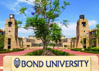 جامعة بوند الأسترالية تقدم منح لطلاب البكالوريوس والدراسات العليا