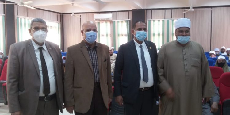 جامعة أسوان تطلق فعاليات الدورة الثانية لتدريب الأئمة والواعظات.. صور