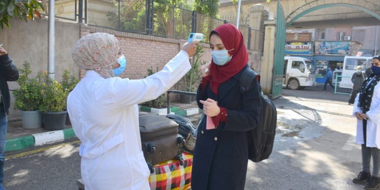 مدن جامعة القاهرة تواصل استقبال طلابها المغتربين والوافدين لليوم الثاني