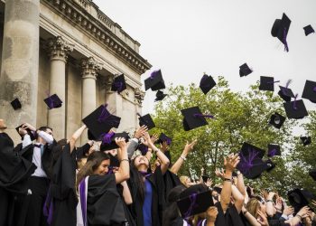 أحداث الـ 24 ساعة الماضية..احتفالات اليوم الدولي للمرأة في ميدان العلوم.. ومعلومات حول امتحان مزاولة مهنة الطب.. ومنح الجامعات حول العالم